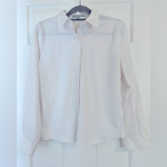 Foxcroft Tops - Foxcroft White Fitted Wrinkle Free Buttondown